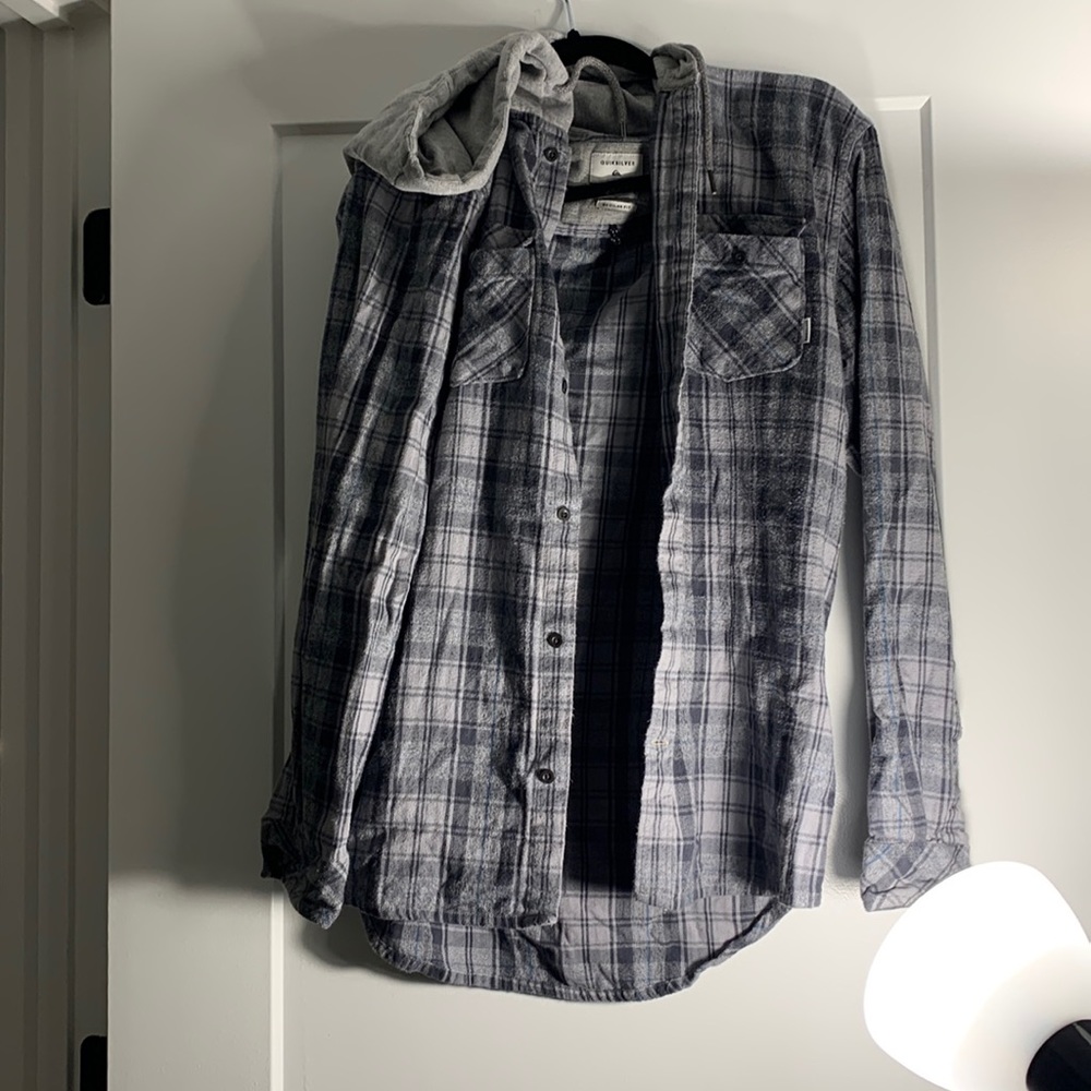 Men’s medium QUIKSILVER flannel